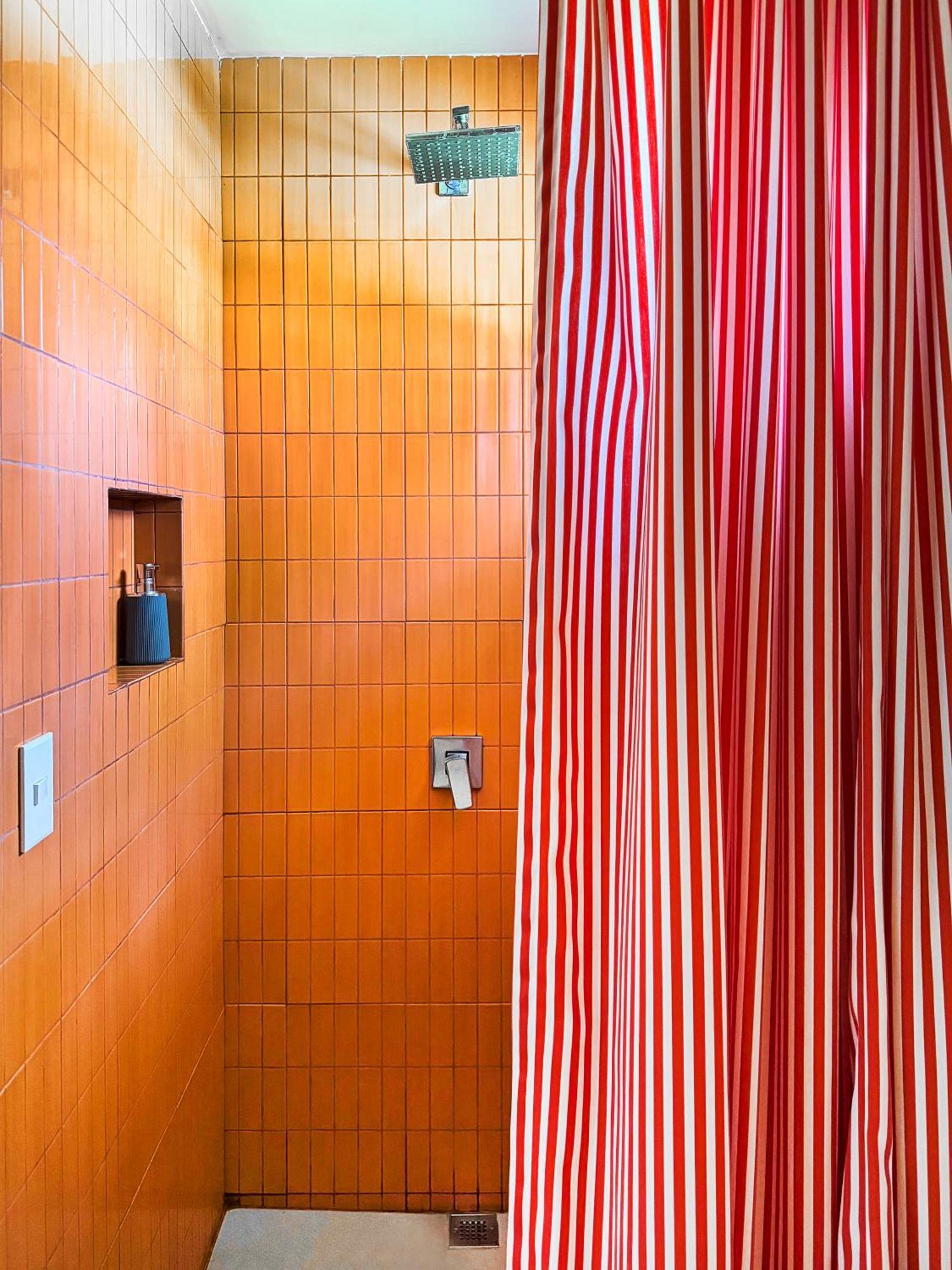 Guest house Nina's - Juan Santamaria Desamparados (Alajuela)