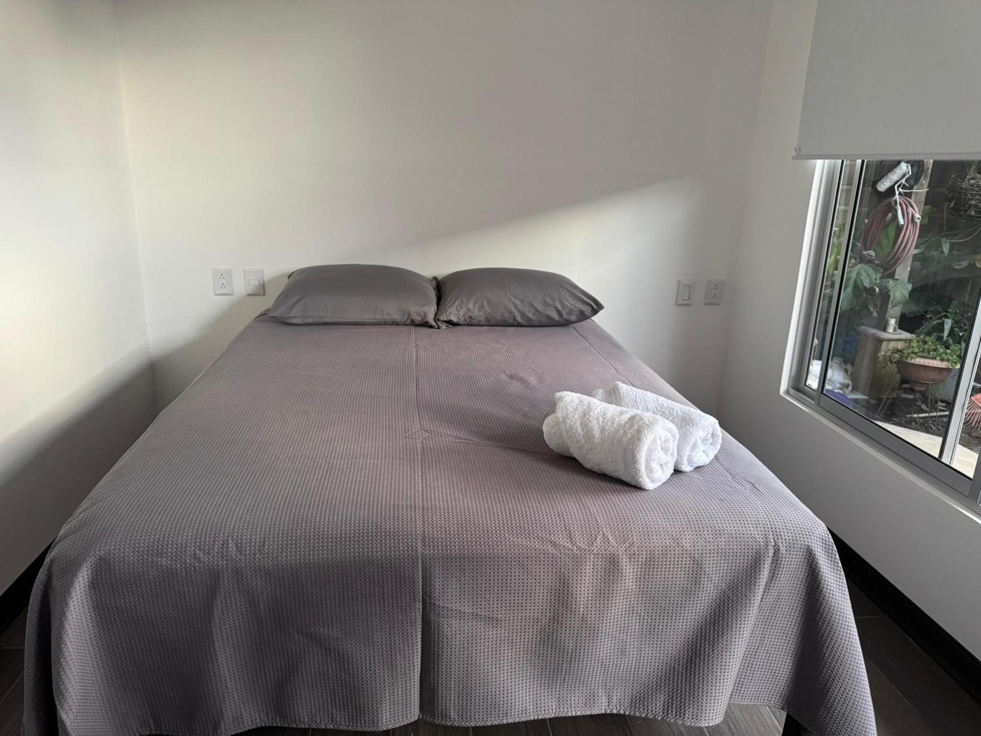 Guest house Nina's - Juan Santamaria *